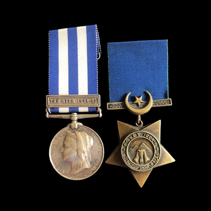 Egypt, clasp The Nile 1884-85 pair - 1/Cameron Highlanders.